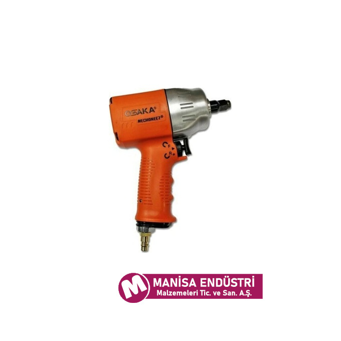 img-1372715733080636605